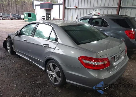 2012 Mercedes-Benz E 350 из США, поврежденный, VIN WDDHF5KB5CA646698